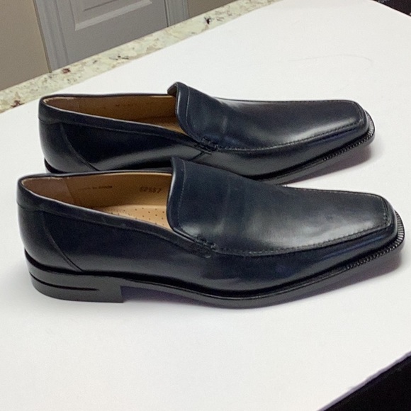 Men’s Size 9M AVVENTURA Shoes - Picture 11 of 16